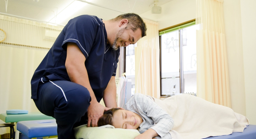土日診療・平日19時半まで