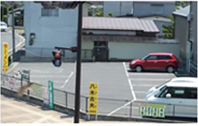 院向かい駐車場